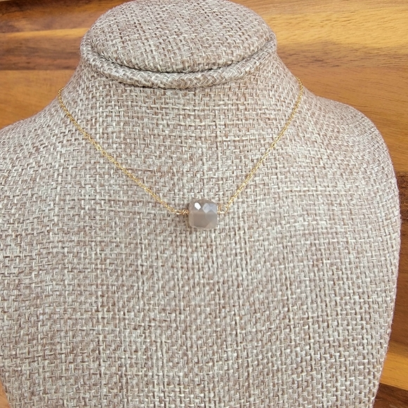 GRAY moonstone Necklace Minimalist Crystal Gemstone - Picture 6 of 6